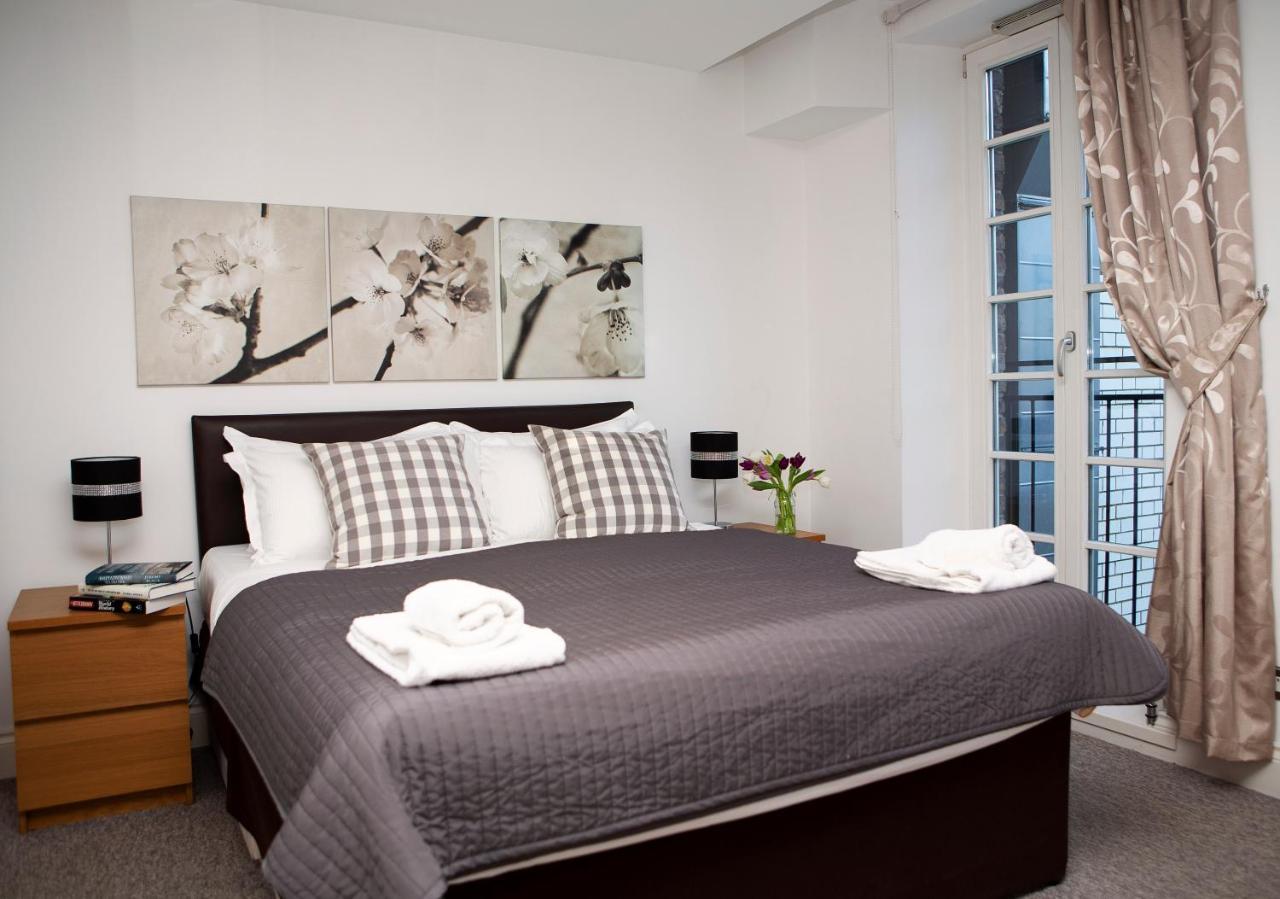 Apt 3, Trafalgar Sq Duplex, 3Rd & 4Th Floor By Indigo Flats London Exterior foto